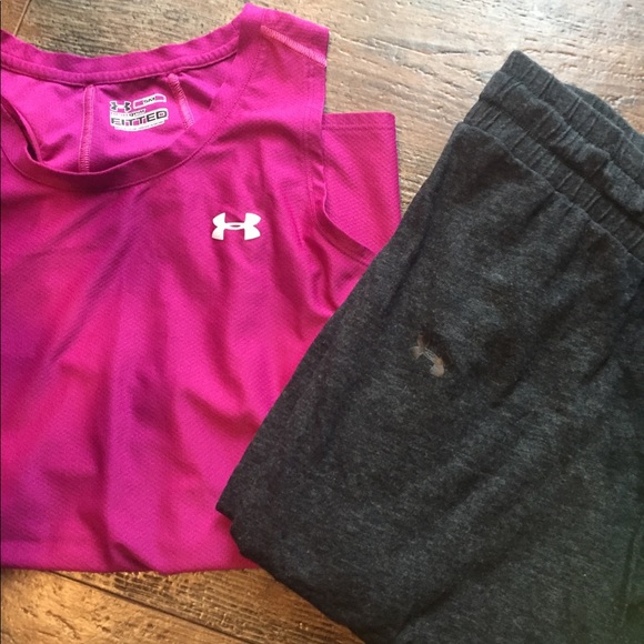 Under Armour Tops - Under Armour workout tank